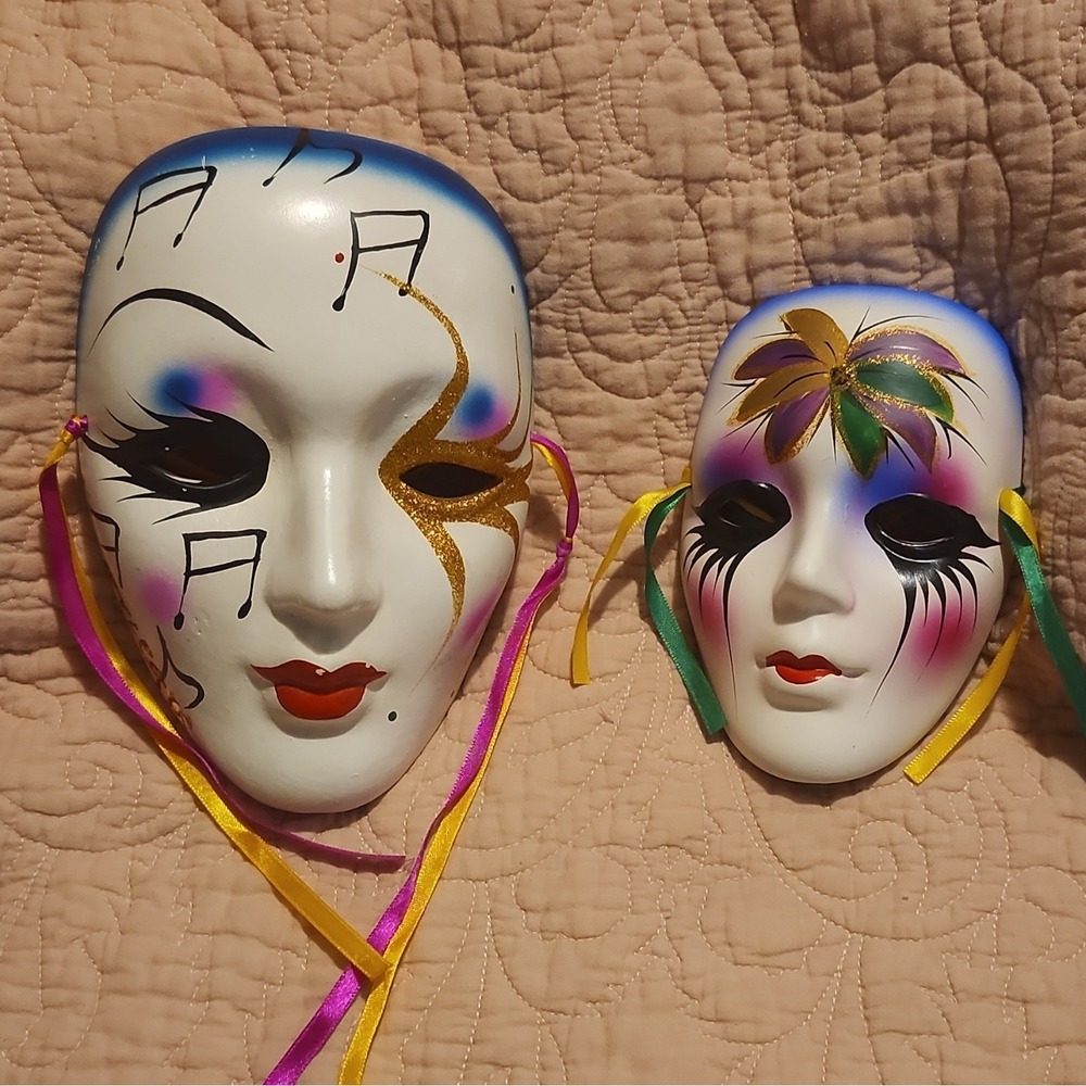 Vintage Ceramic Mardi Gras Masquerade Wall Hanging Masks Set of 2 Multicolor